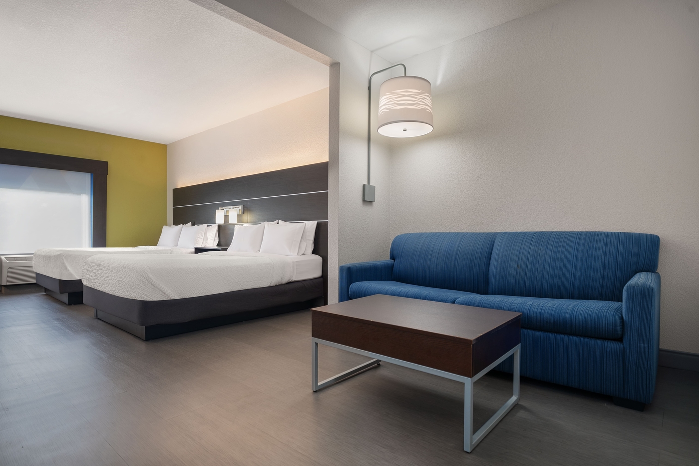 1 Bedroom Suite Sofa Bed